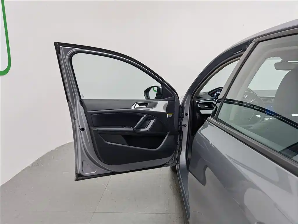 Peugeot 408 2022 1.6T Progressive Edition фото 8