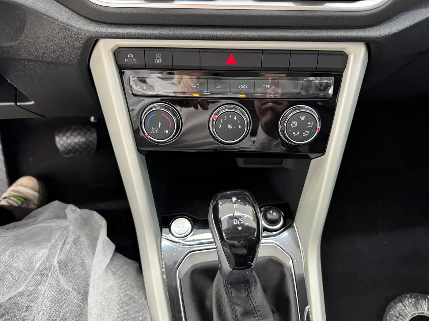 Volkswagen T-ROC 2026 280TSI DSG 2WD Time Edition фото 8