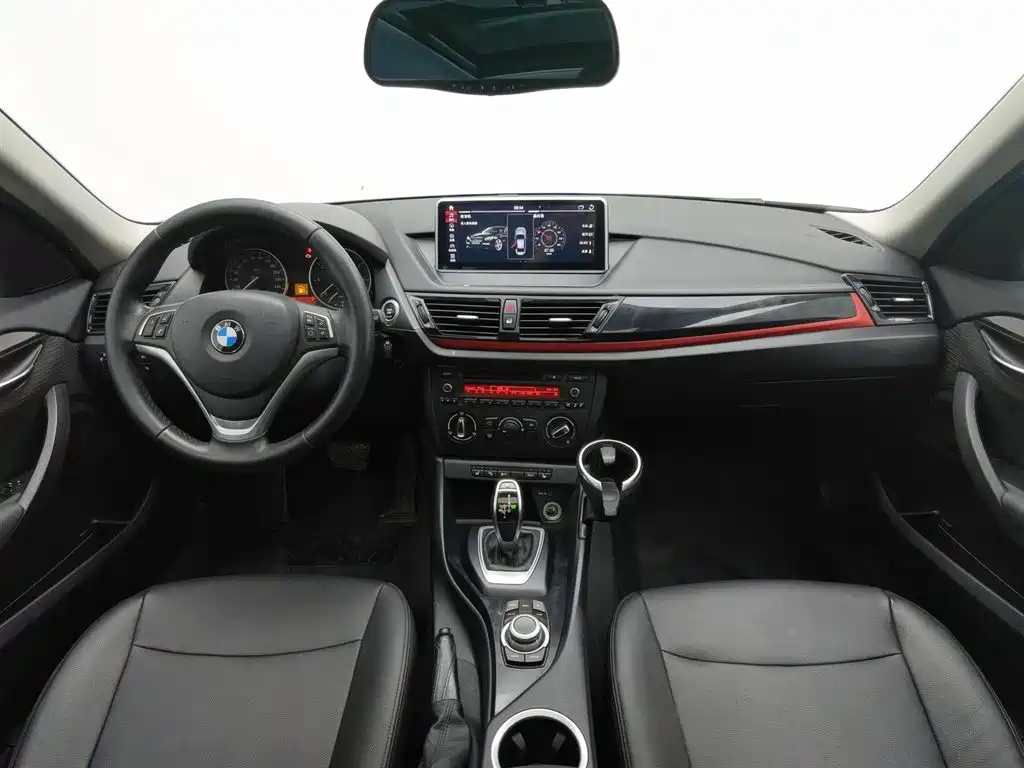 BMW X1 2015 Model sDrive18i Fashion Advanced Edition фото 5