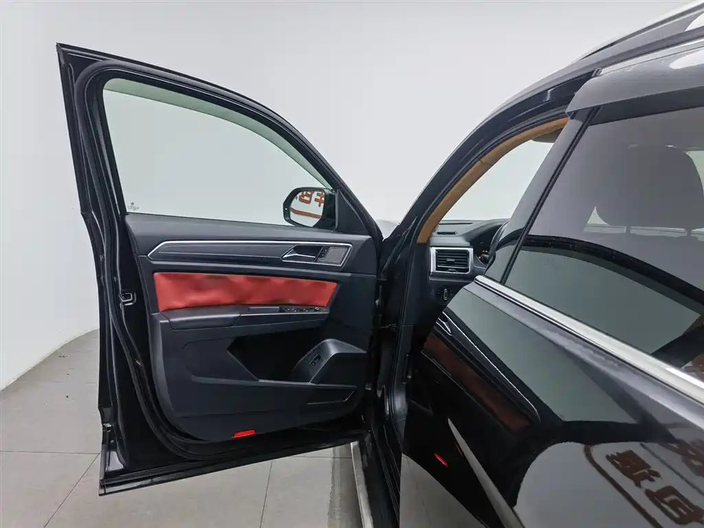 Volkswagen Teramont 2019 380TSI 4WD Comfort China VI фото 8