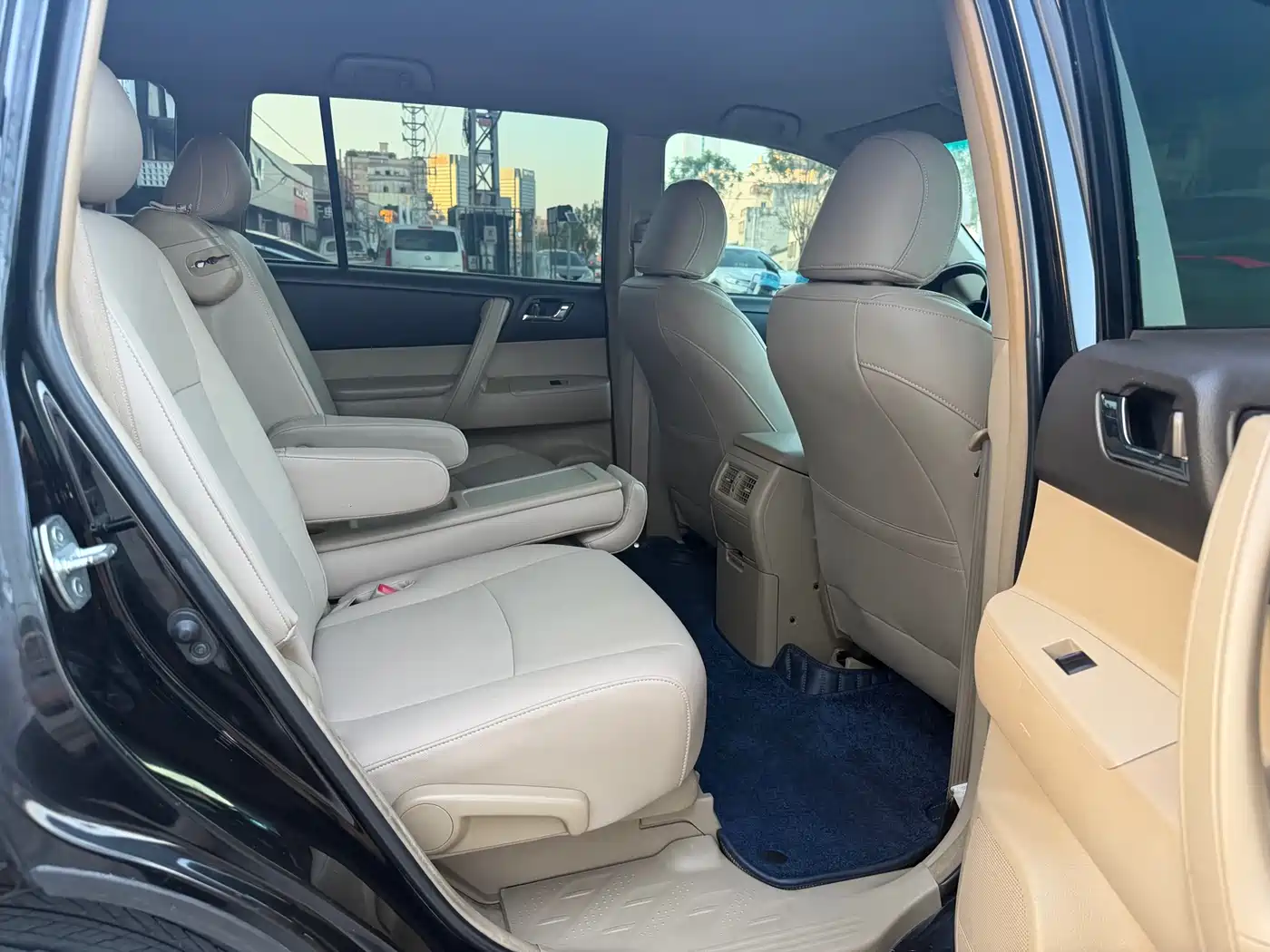 Toyota Highlander 2012 2.7L 2WD 5-seater Elite Edition фото 14
