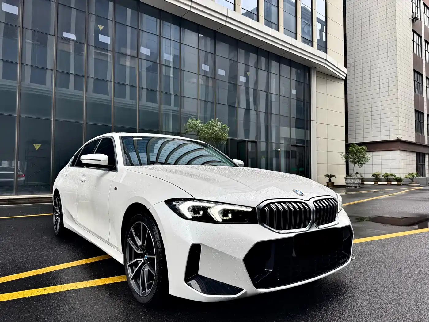 BMW 3 Series 2024 320Li M Sport Package фото 3