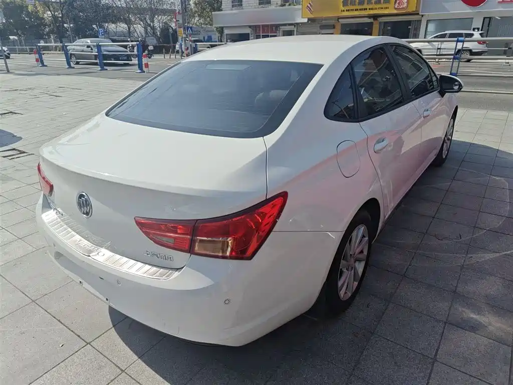 Buick Verano 2017 Sedan 15S Automatic Progressive фото 5