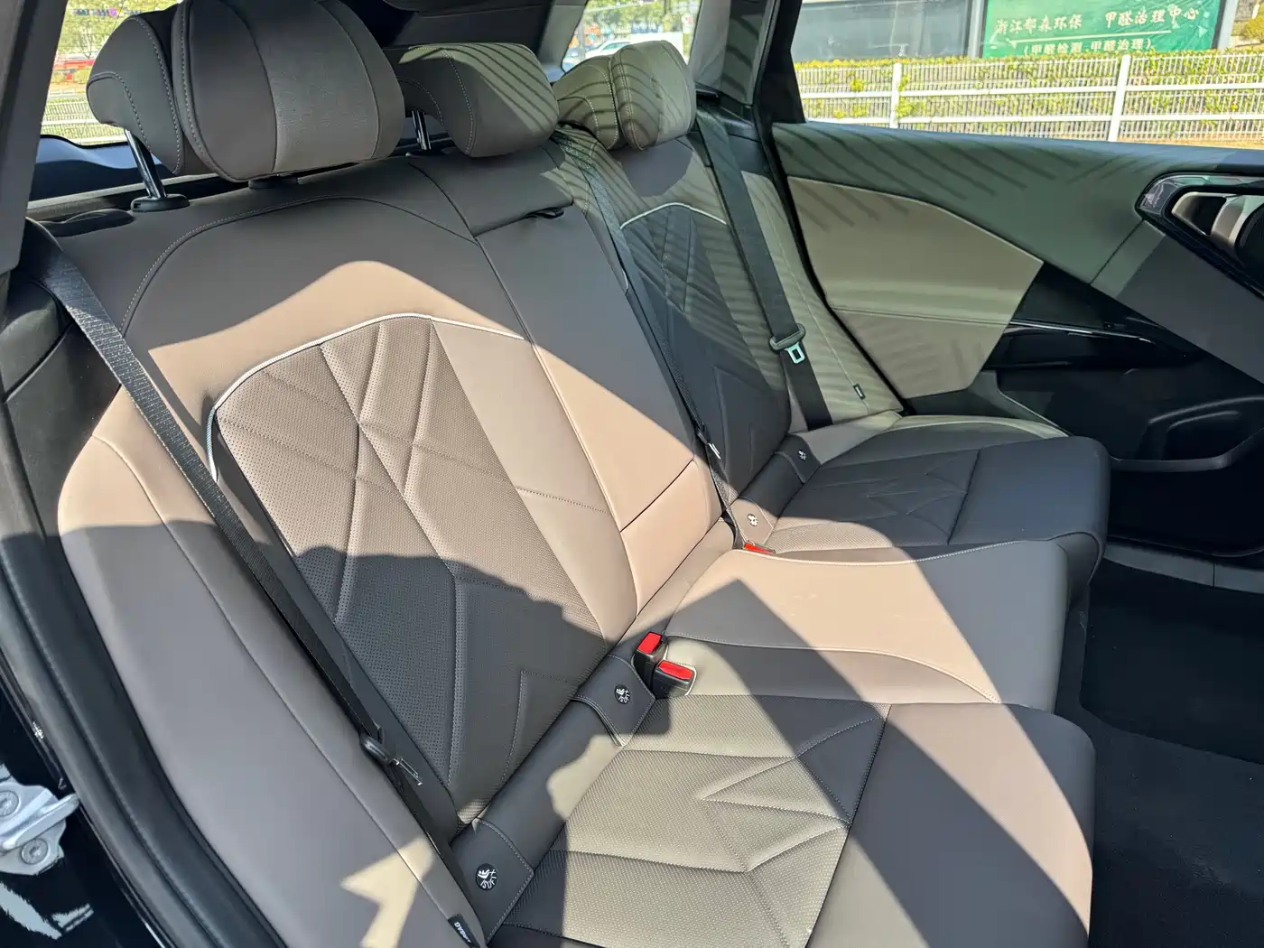 BMW X3 2025 xDrive30L Premium M Sport Package фото 15