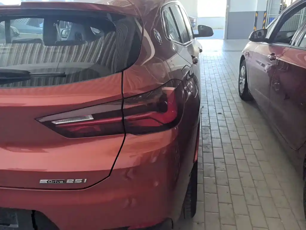 Фото 8 - BMW X2