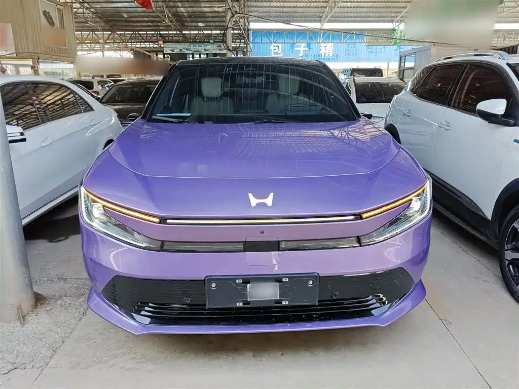 Фото 3 - Honda P7