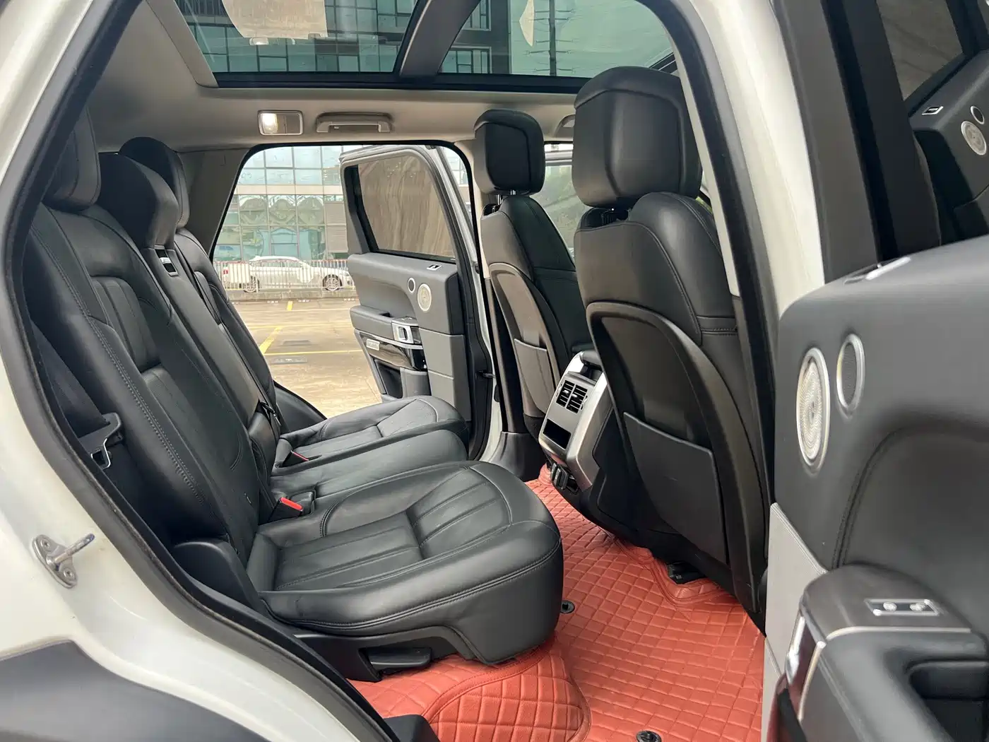 Фото 8 - Land Rover Range Rover Sport