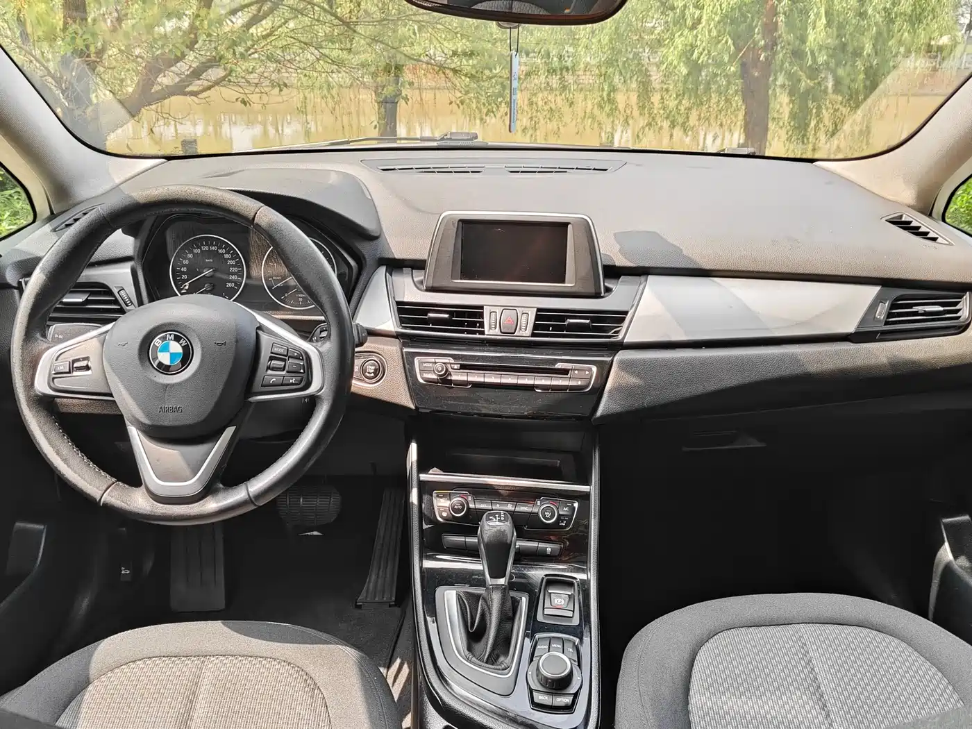 BMW 2 Series Gran Tourer 2017 2015 218i Leading
