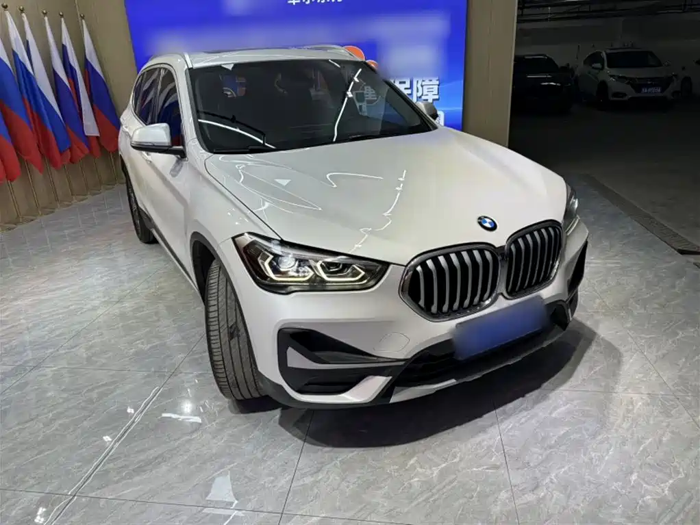 BMW X1 2022 sDrive20Li Fashion фото 23