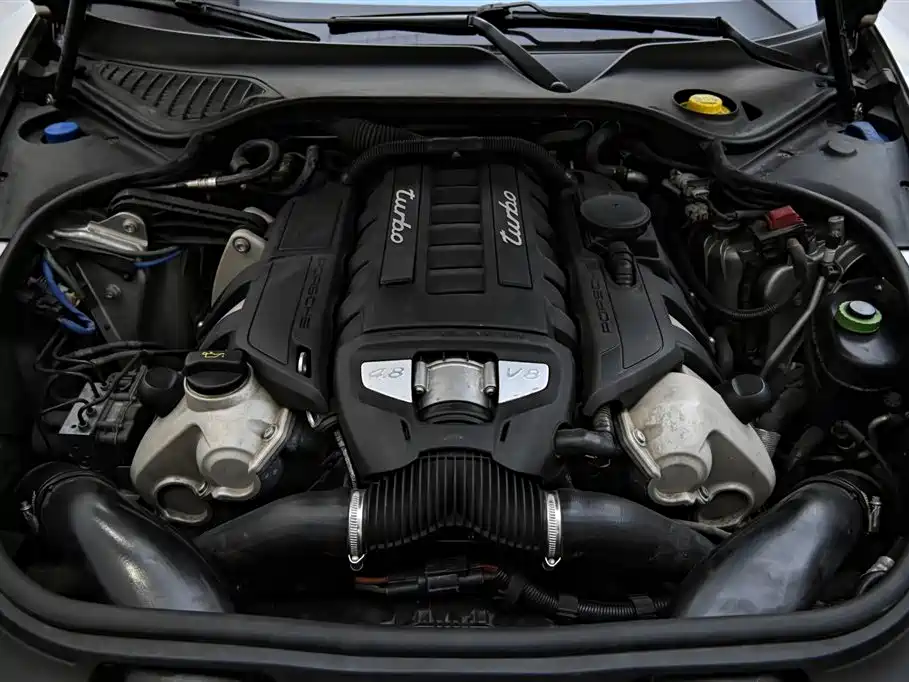 Porsche Panamera 2010 Porsche Panamera Turbo 4.8T фото 31