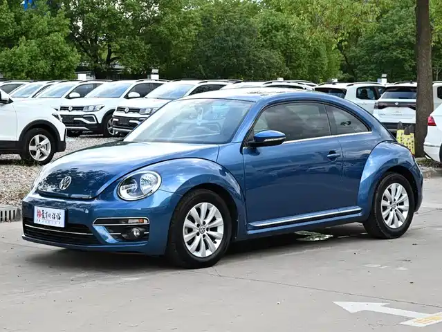 VOLKSWAGEN BEETLE