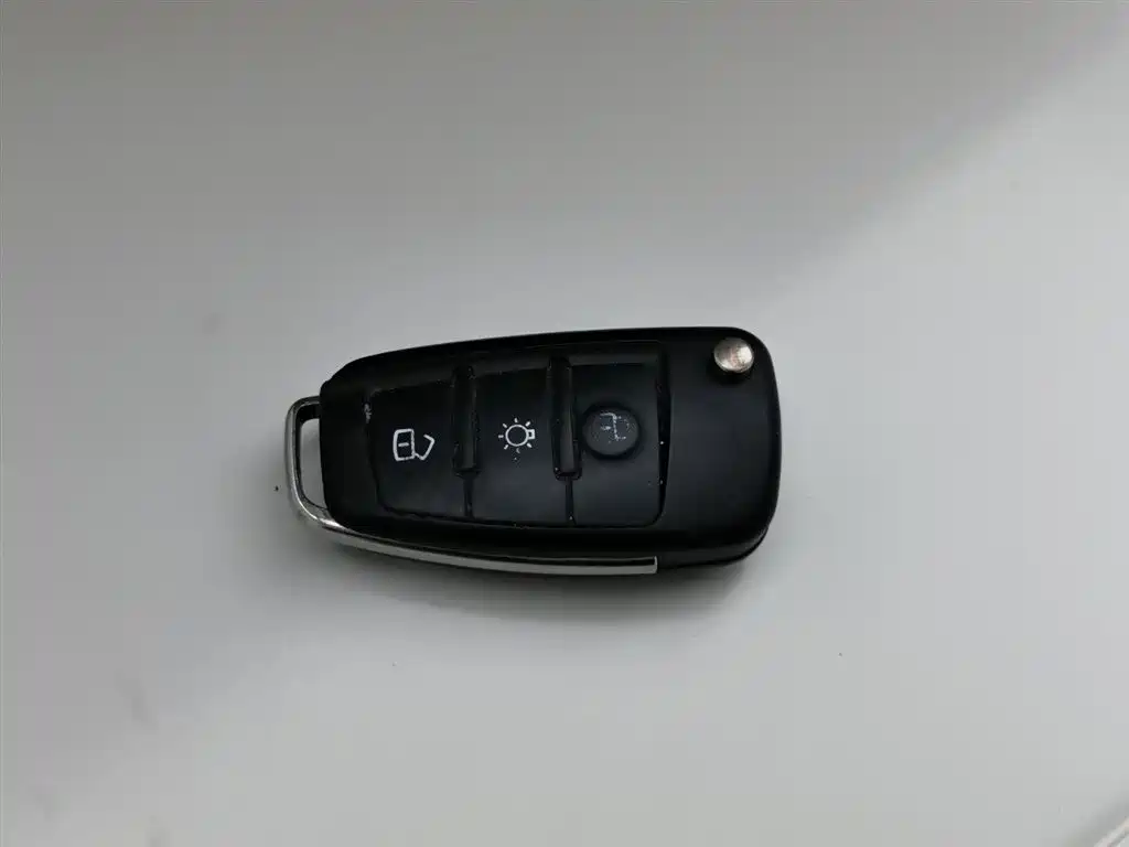 BEIJING AUTOMOBILE MANUFACTURING PLANT 212 CLASSIC