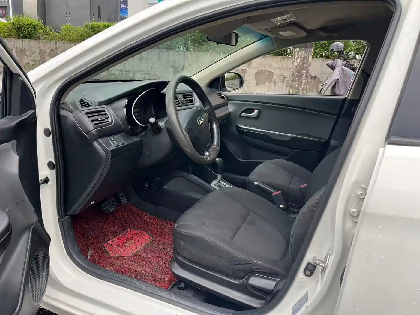 Kia K2 2015 Sedan 1.4L AT GLS фото 4