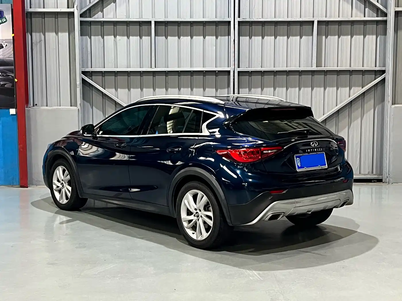 Infiniti QX30 2017 1.6T 2WD Fashion Edition фото 9