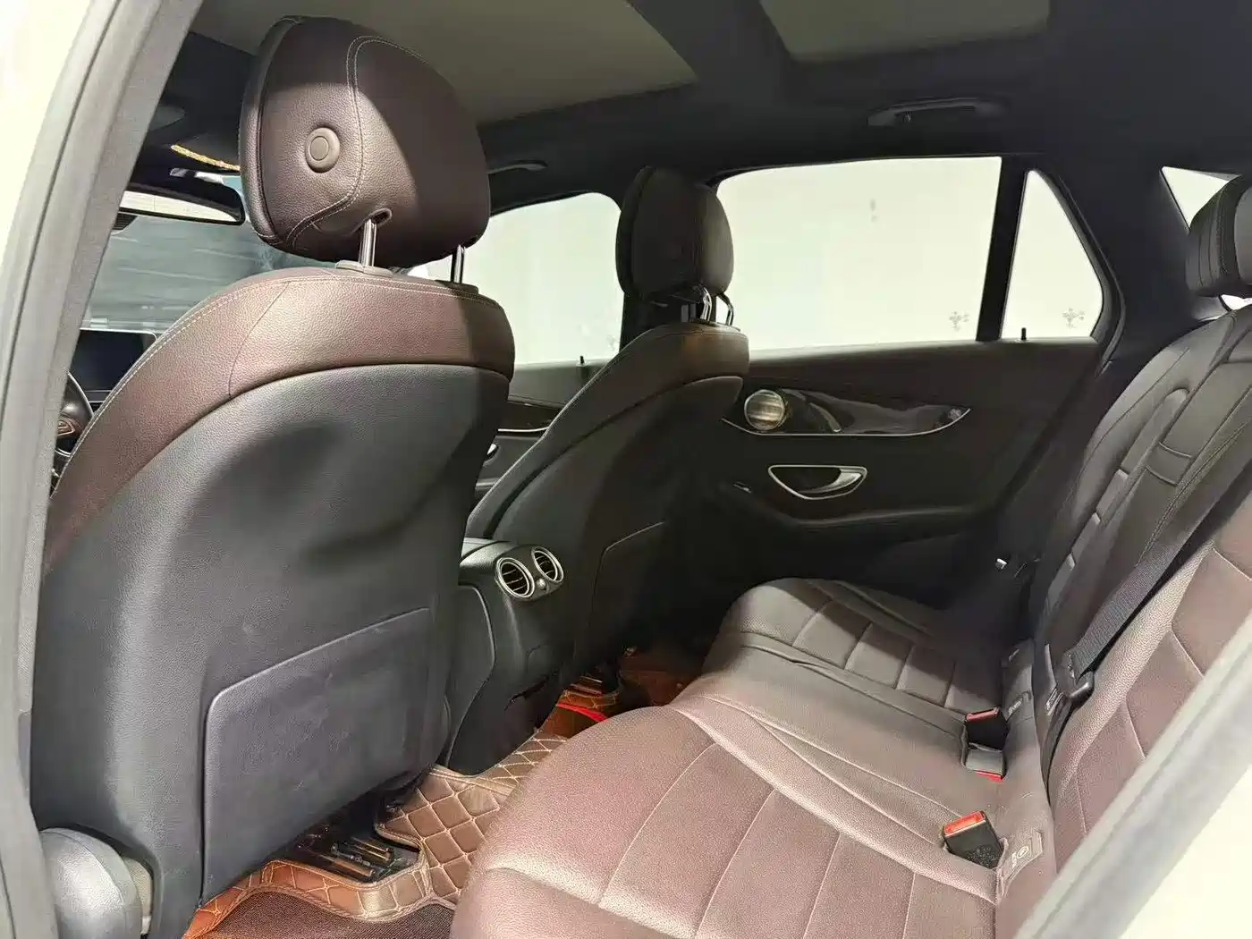 Mercedes-Benz GLC 2019 GLC 260 4MATIC Dynamic фото 6