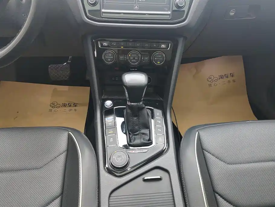 Volkswagen Tiguan L 2018 380TSI Automatic AWD Flagship Edition фото 16