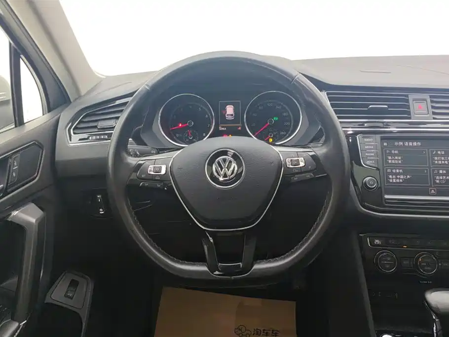 Volkswagen Tiguan L 2018 380TSI Automatic AWD Flagship Edition фото 15