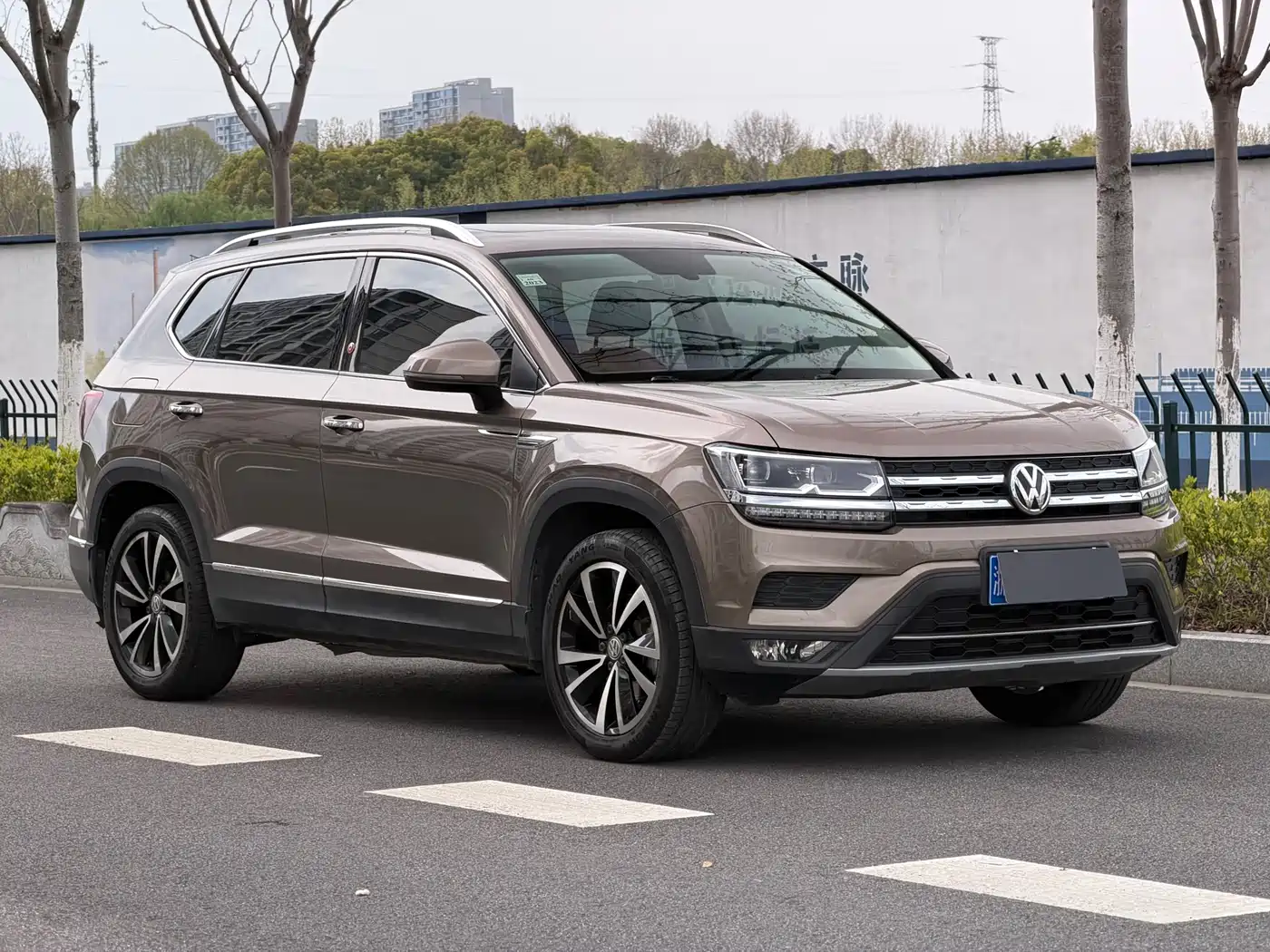 Volkswagen Tharu 2019 280TSI 2WD Luxury Edition China V фото 3