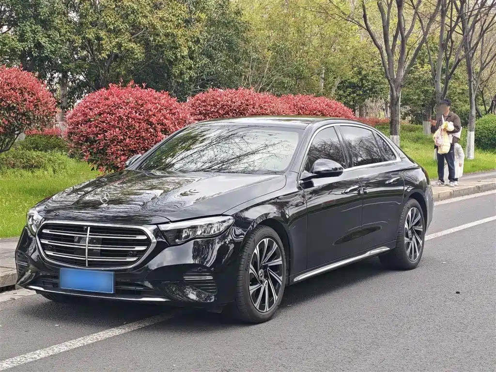 Mercedes-Benz E-Class 2025 E 300 L Luxury