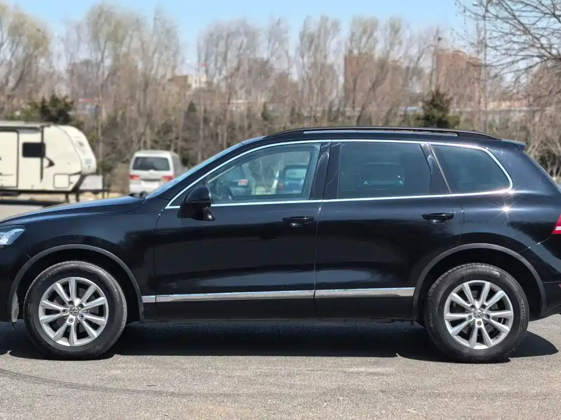 Volkswagen Touareg 2014 3.0TSI New Edge Edition фото 3