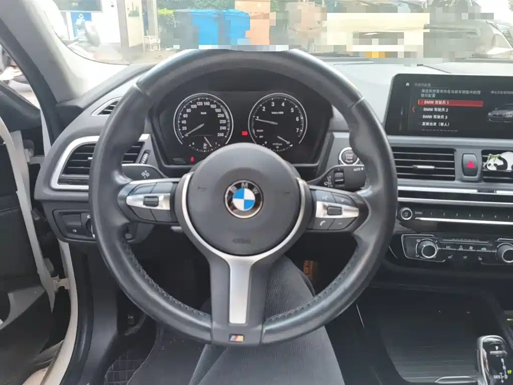 BMW 1 Series 2020 Model 120i M Sport Package фото 6