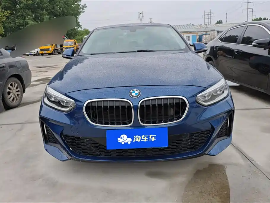 BMW 1 Series 2022 120i M Sport фото 2