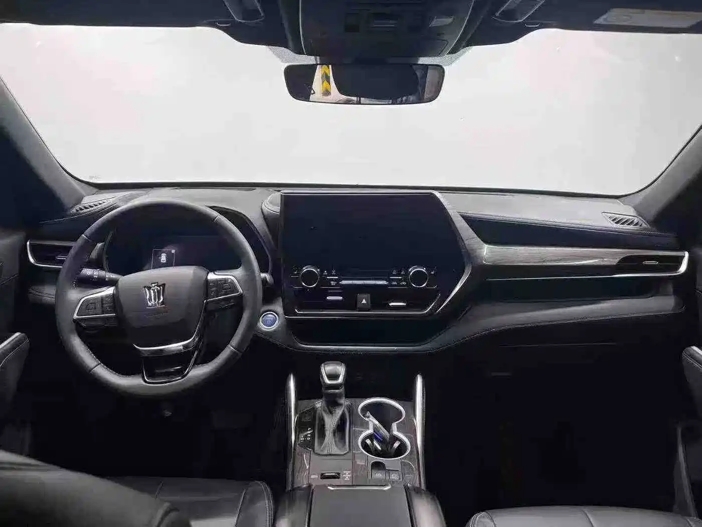 Toyota Crown Kluger 2022 2.5L HEV 4WD Premium Edition фото 5