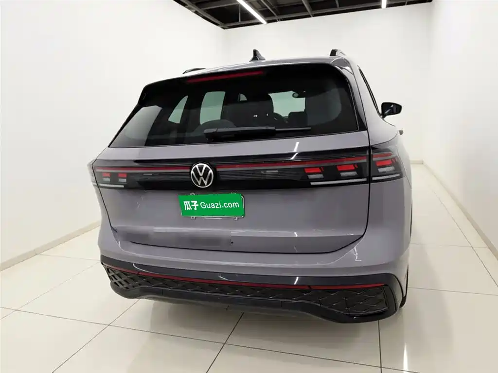 Volkswagen Tiguan L 2024 PRO 330TSI FWD R-Line Intelligent Premium Edition фото 3