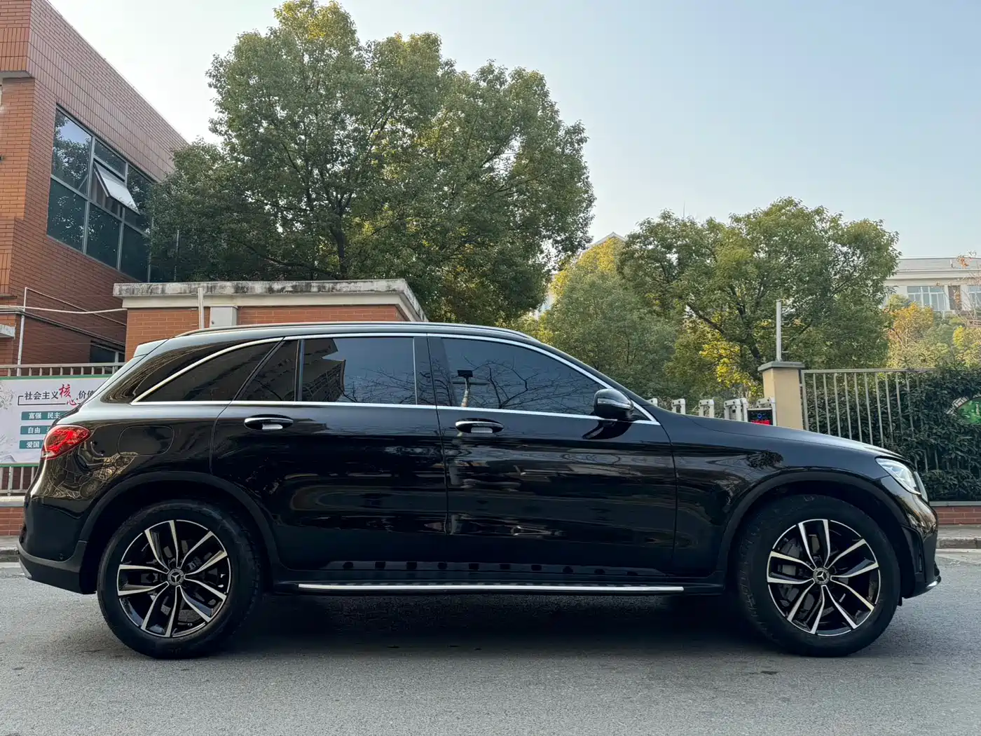 Mercedes-Benz GLC 2020 GLC 300 L 4MATIC Dynamic фото 3