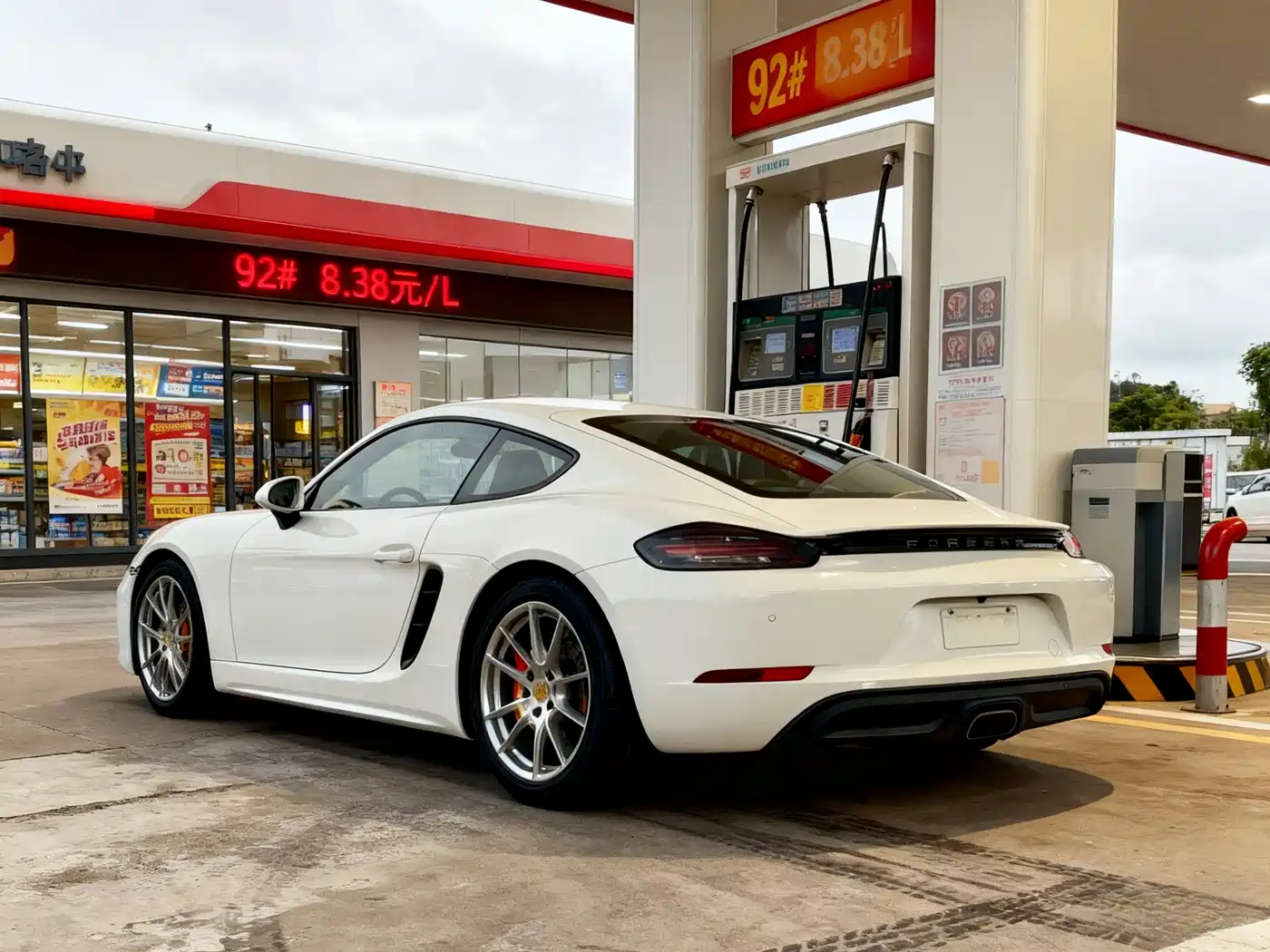 Porsche 718 2016 Cayman 2.0T фото 3