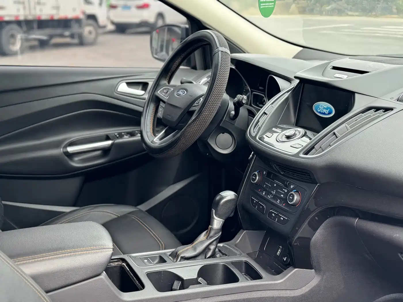 Фото 8 - Ford Kuga