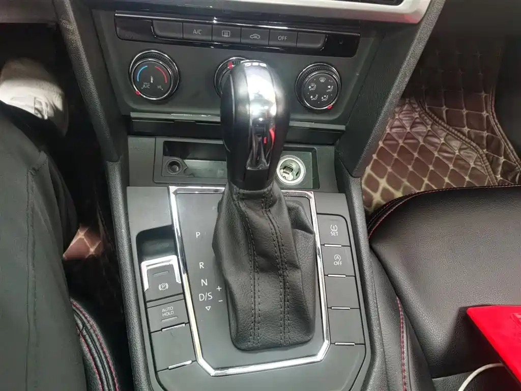 Volkswagen Lamando 2019 230TSI DSG Trend Edition China V фото 14