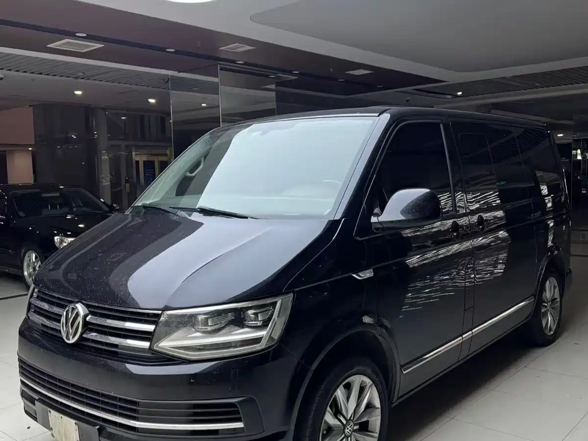 Фото 1 - Volkswagen Multivan