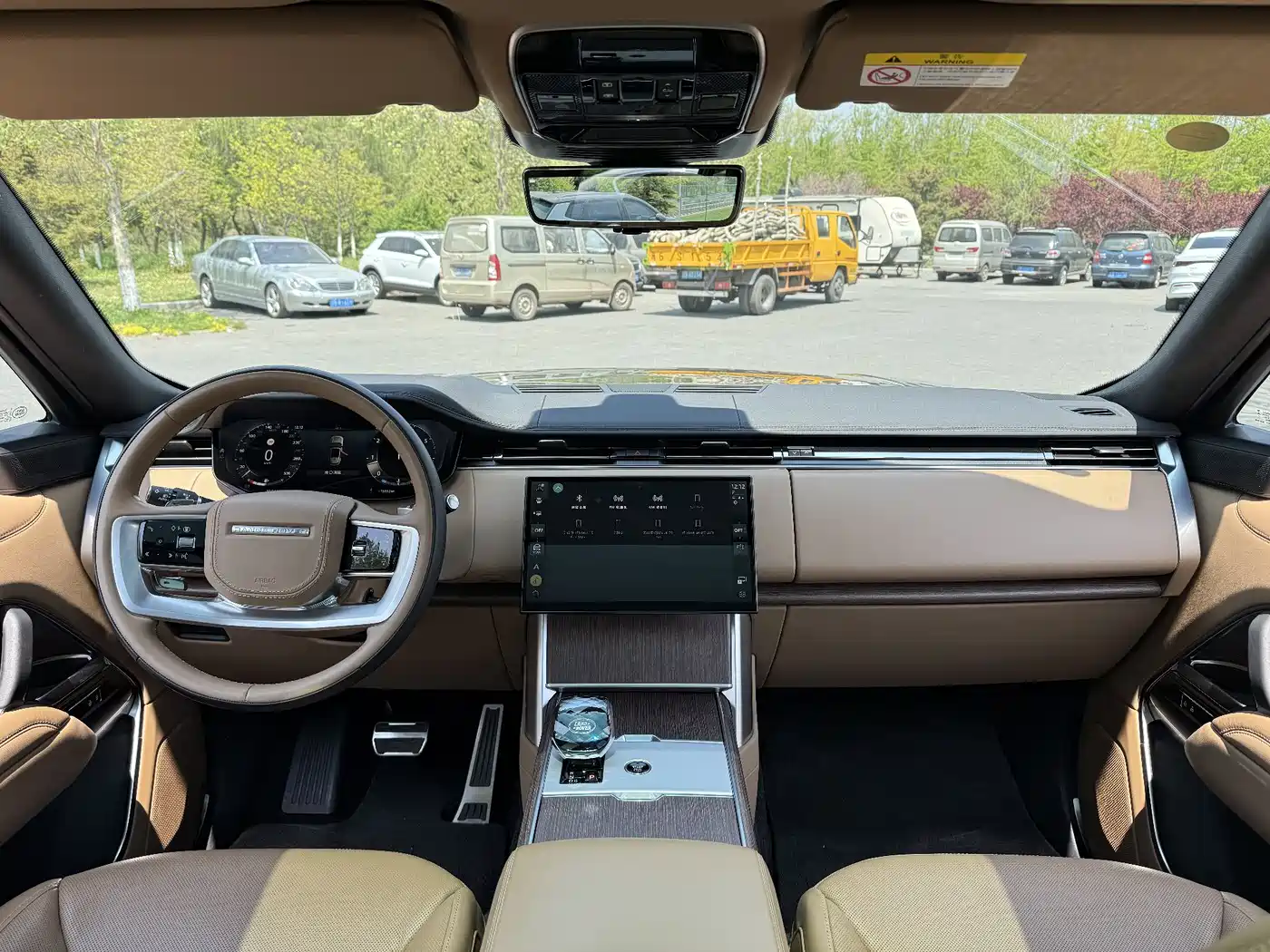 Land Rover Range Rover 2024 3.0 L6 400PS Genesis Extended фото 22