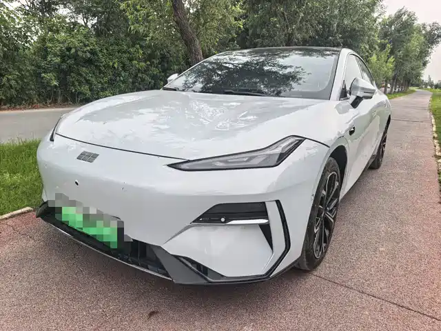 Geely Galaxy Galaxy E8 2025 700km Long Voyage Smart Drive Edition