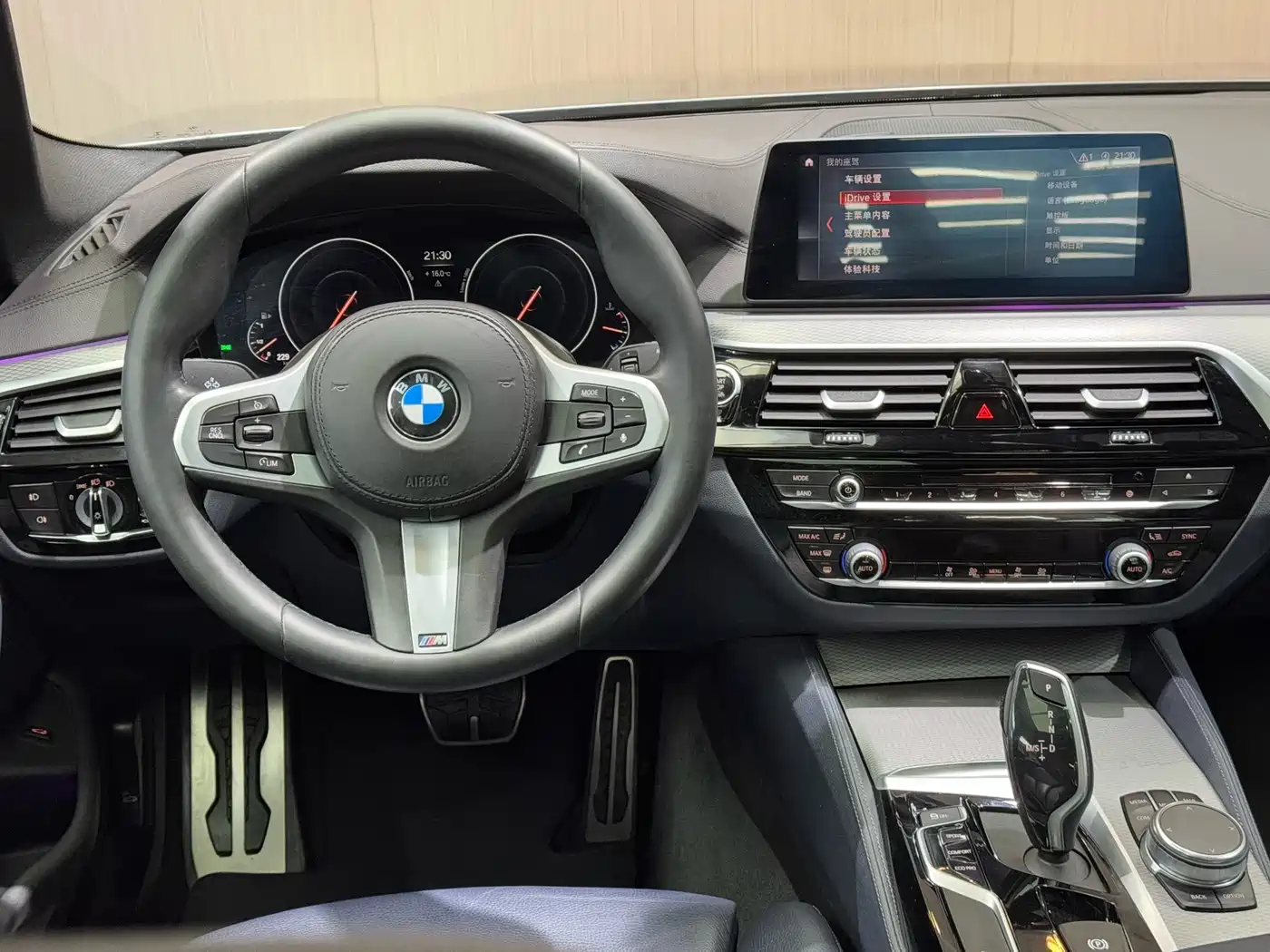 BMW 5 Series (Import) 2019 525i M Sport Package фото 19