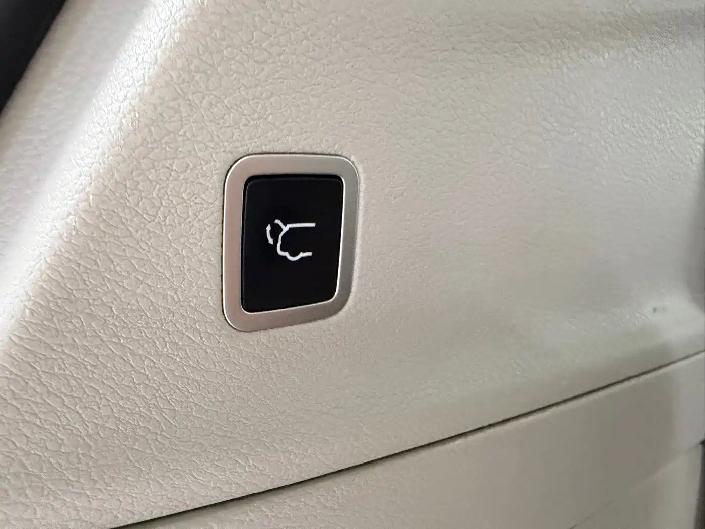 Chrysler Pacifica 2019 2017 3.6L Premium Edition