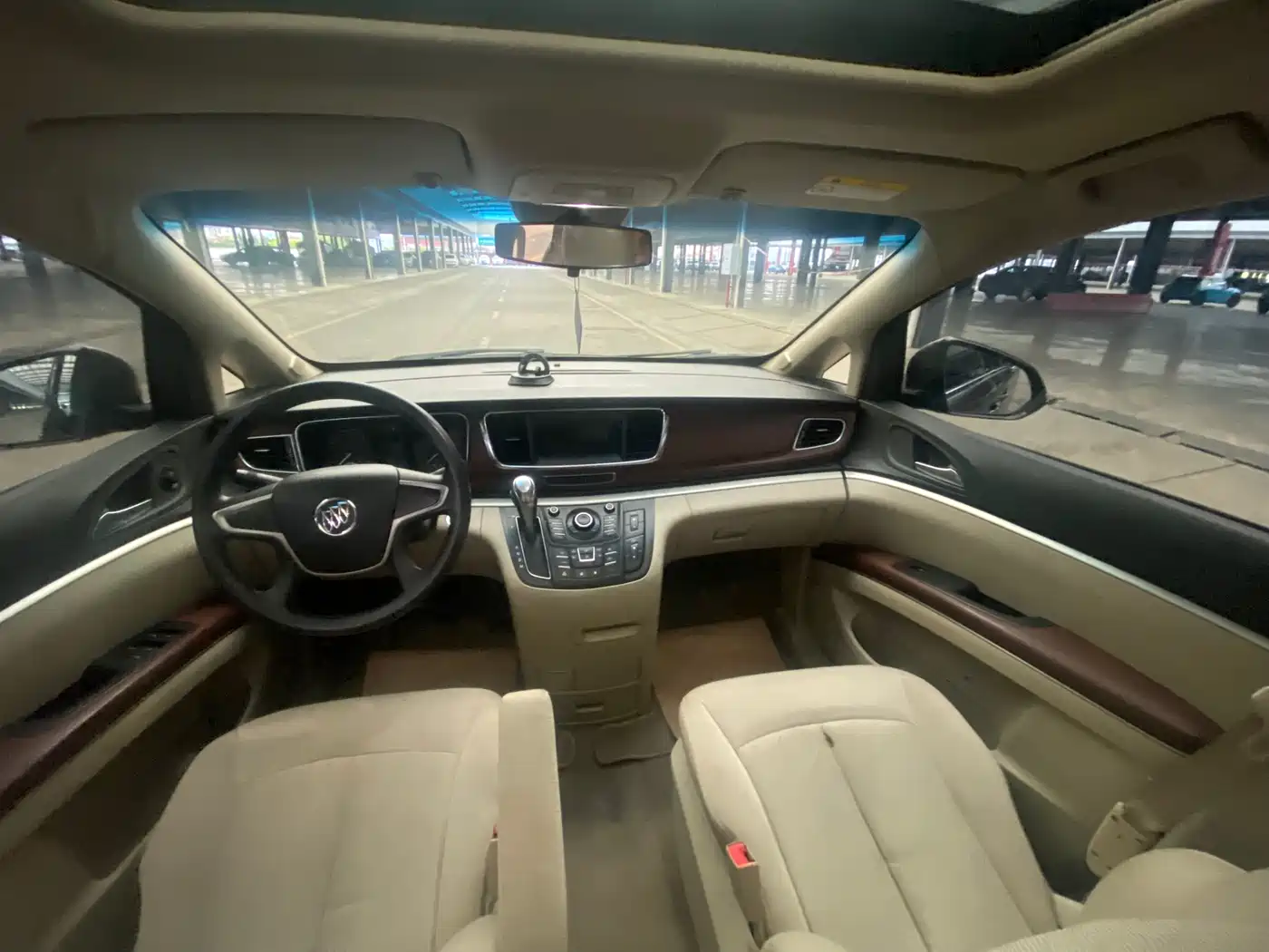 Buick GL8 2014 2.4L CT Luxury Business Comfort фото 13