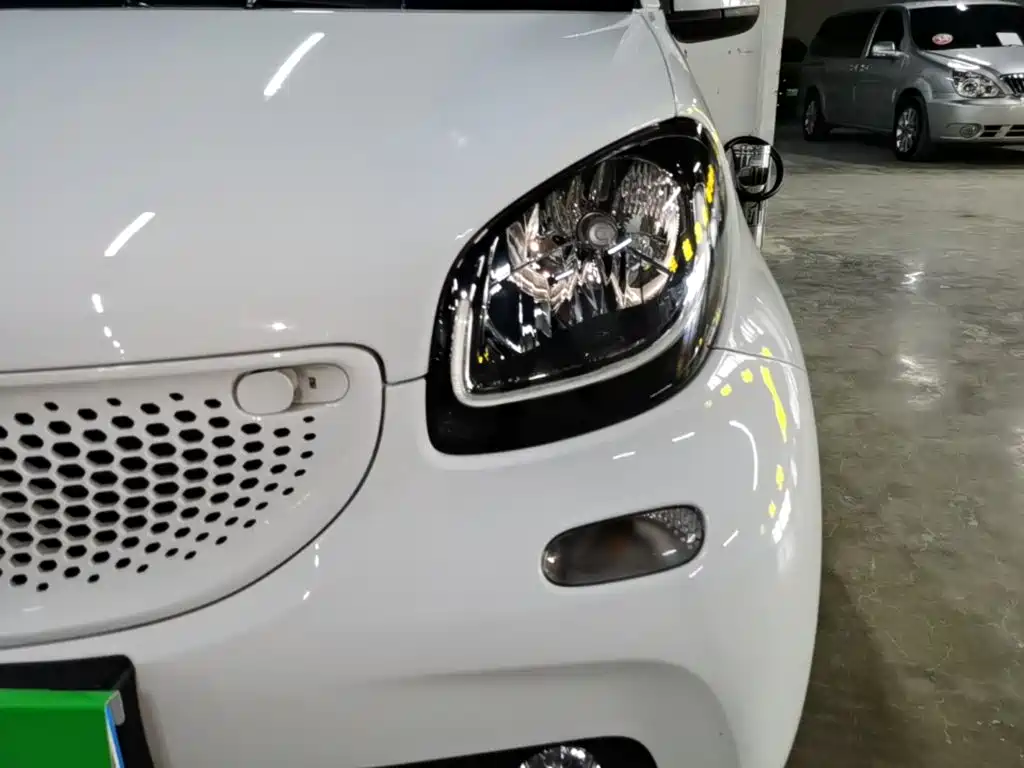 smart forfour 2017 2016 0.9T 66kW Ultimate Edition
