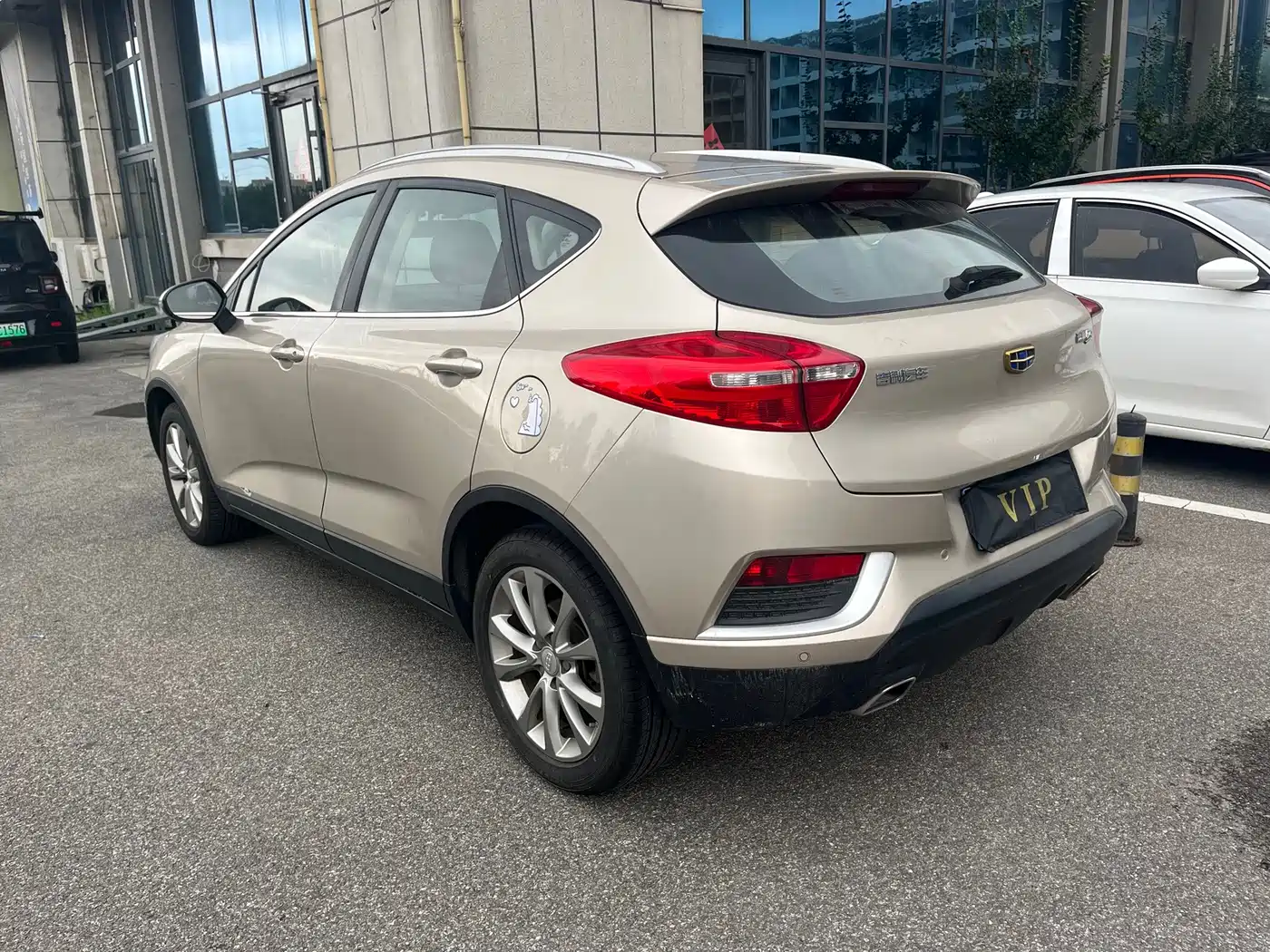Фото 5 - Geely Emgrand GS