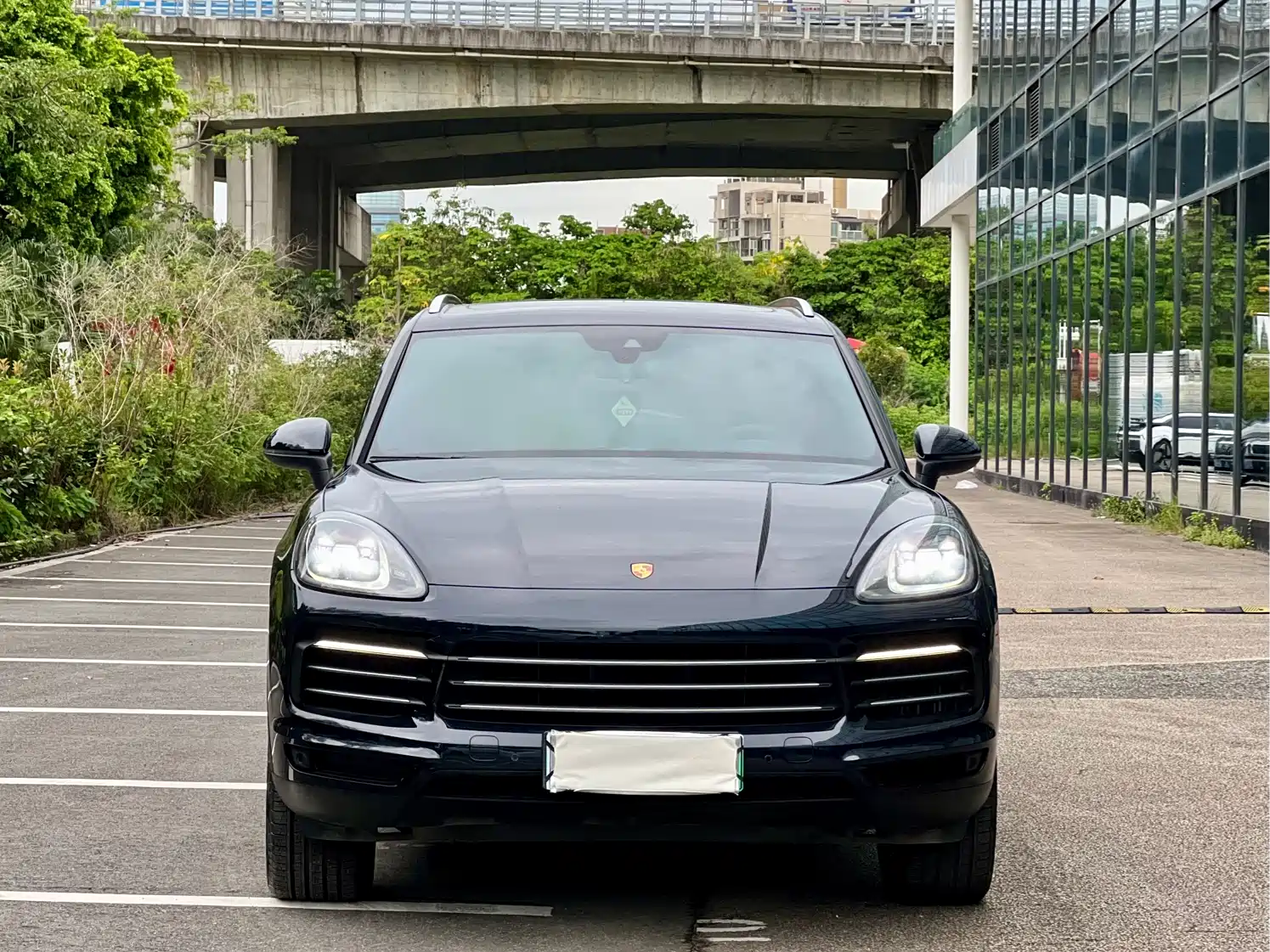 صورة 2 - Porsche Cayenne New Energy