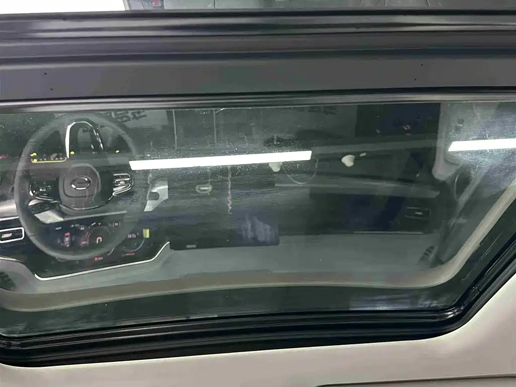 GAC Trumpchi Trumpchi GS8 2022 Hybrid Series 2.0TM 4WD Premium Edition (7-Seater) фото 18