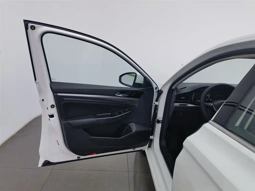Volkswagen Bora 2019 1.5L Manual Comfort Model фото 8