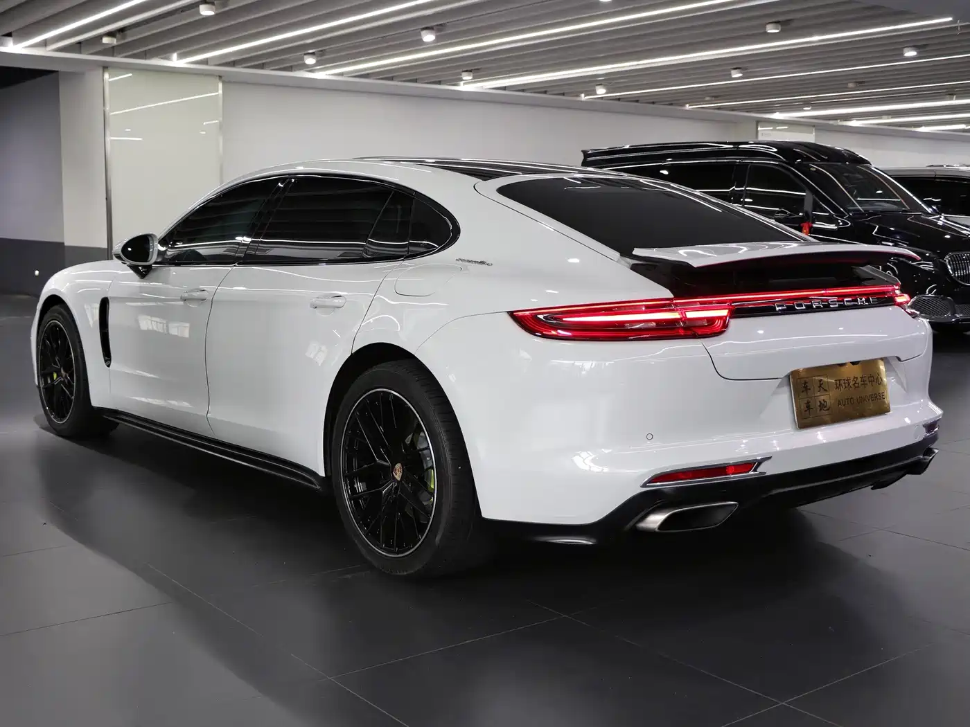 Porsche Panamera New Energy 2018 2017 Panamera 4 E-Hybrid Executive Long Wheelbase 2.9T
