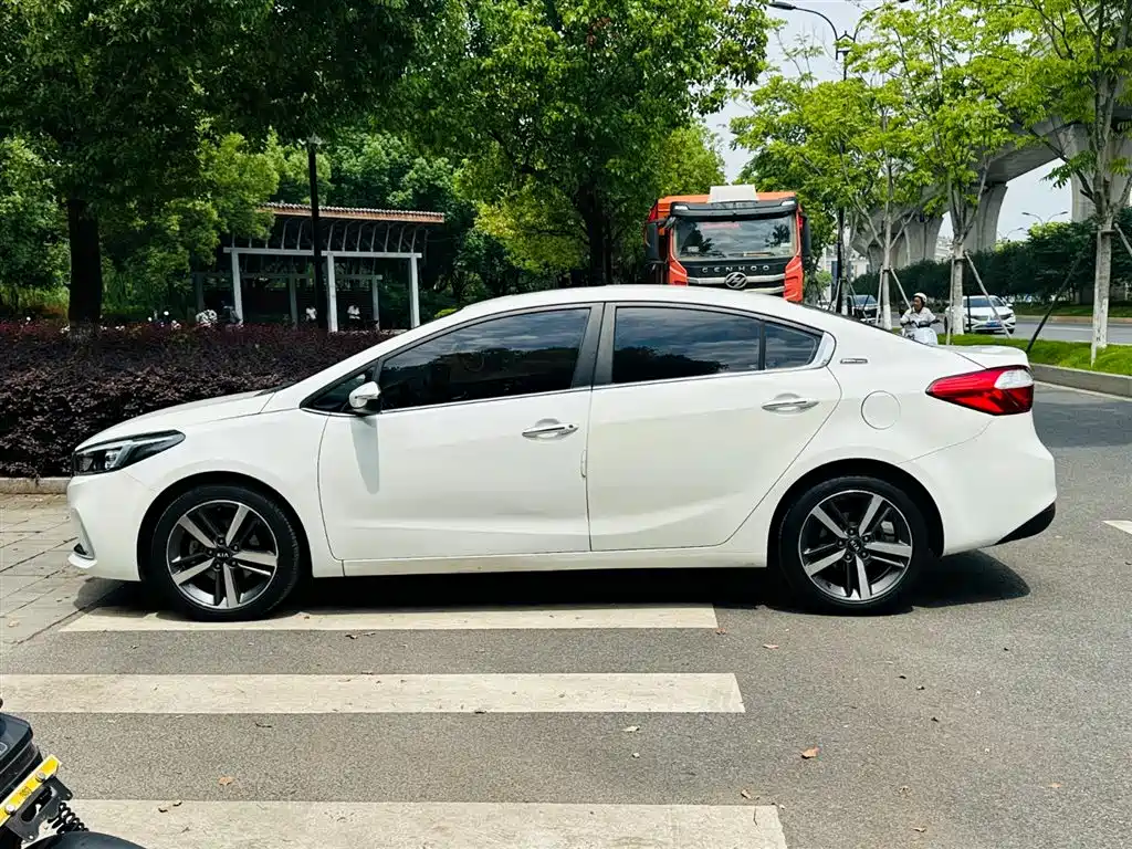 Kia K3 2017 1.6L Automatic 15th Anniversary Special GLS фото 23