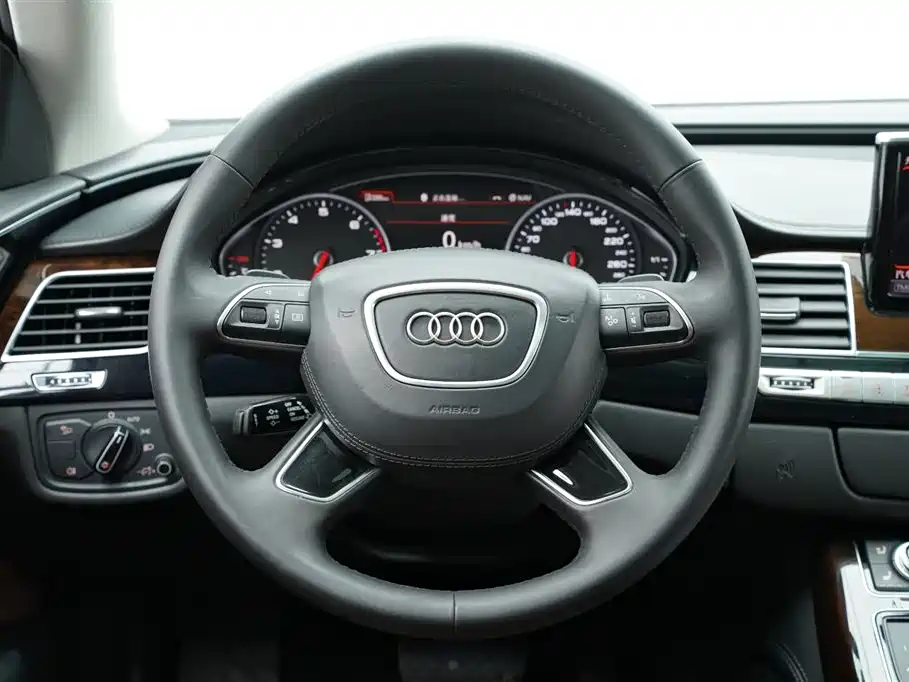 Audi A8 2016 A8L 45 TFSI quattro Luxury фото 11