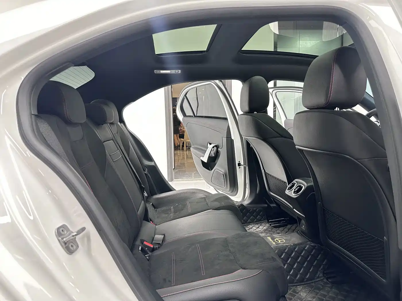 Mercedes-Benz A-Class 2024 2025 A 200 L Fashion Edition