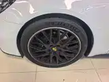Фото 3 - Porsche Panamera