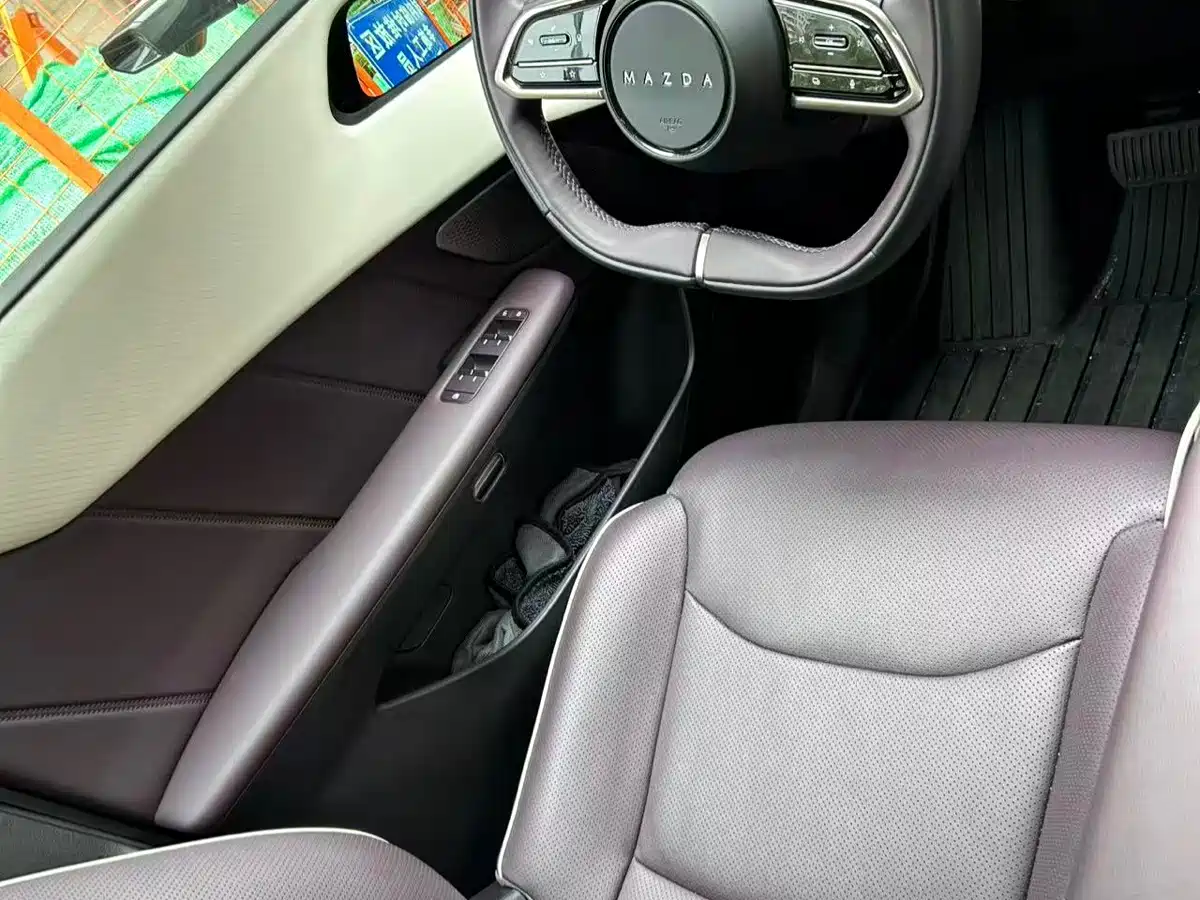 Mazda EZ-60 2025 2025 Pure Electric Base Model