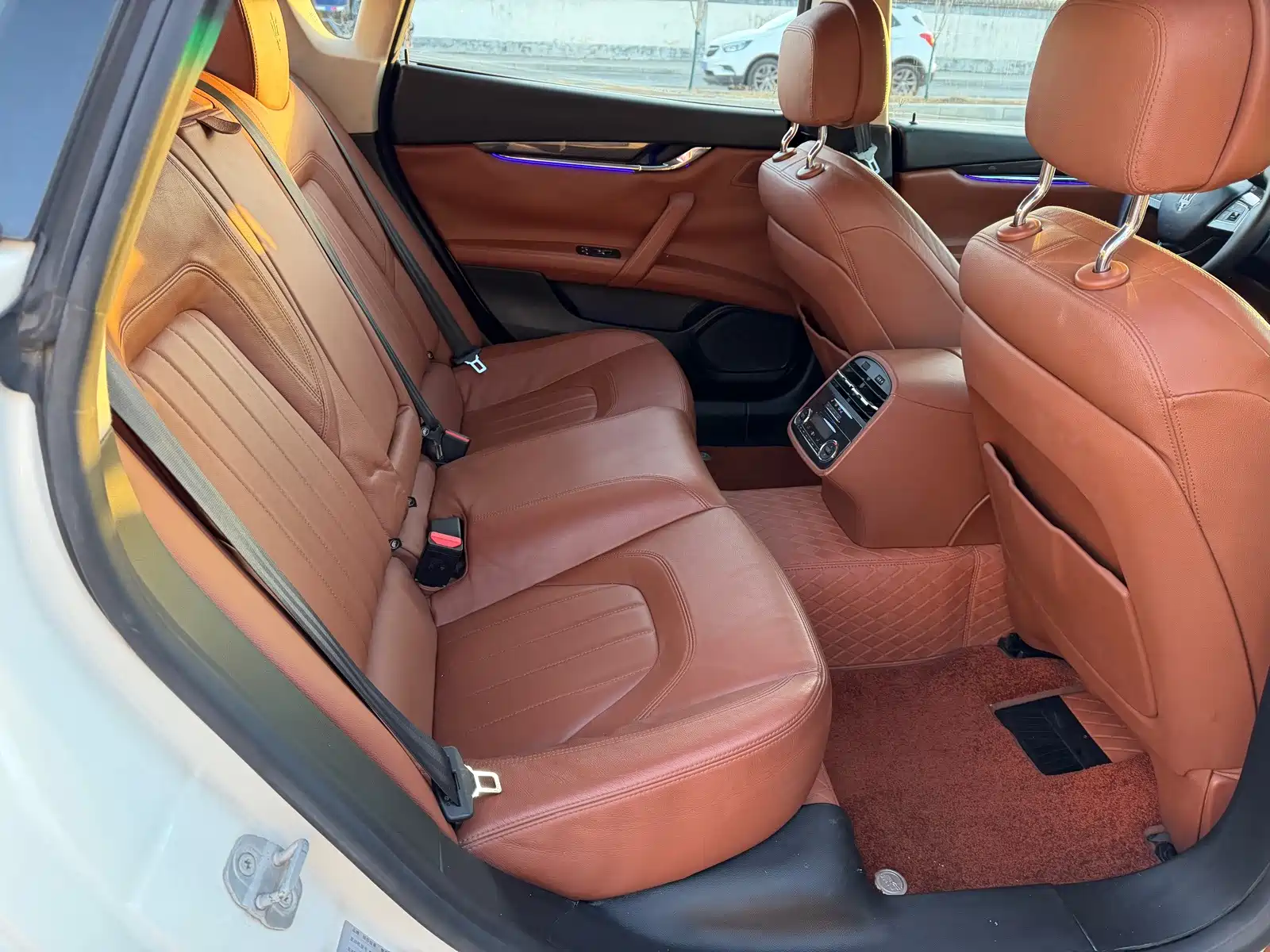 Фото 8 - Maserati Quattroporte